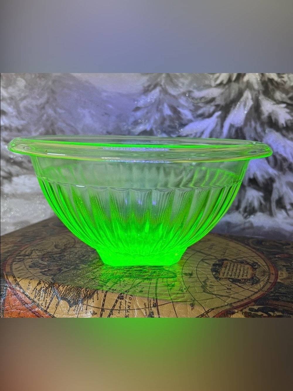 Vintage Uranium Glass Ribbed Bowl – Depression Era – Glows Under UV Blacklight